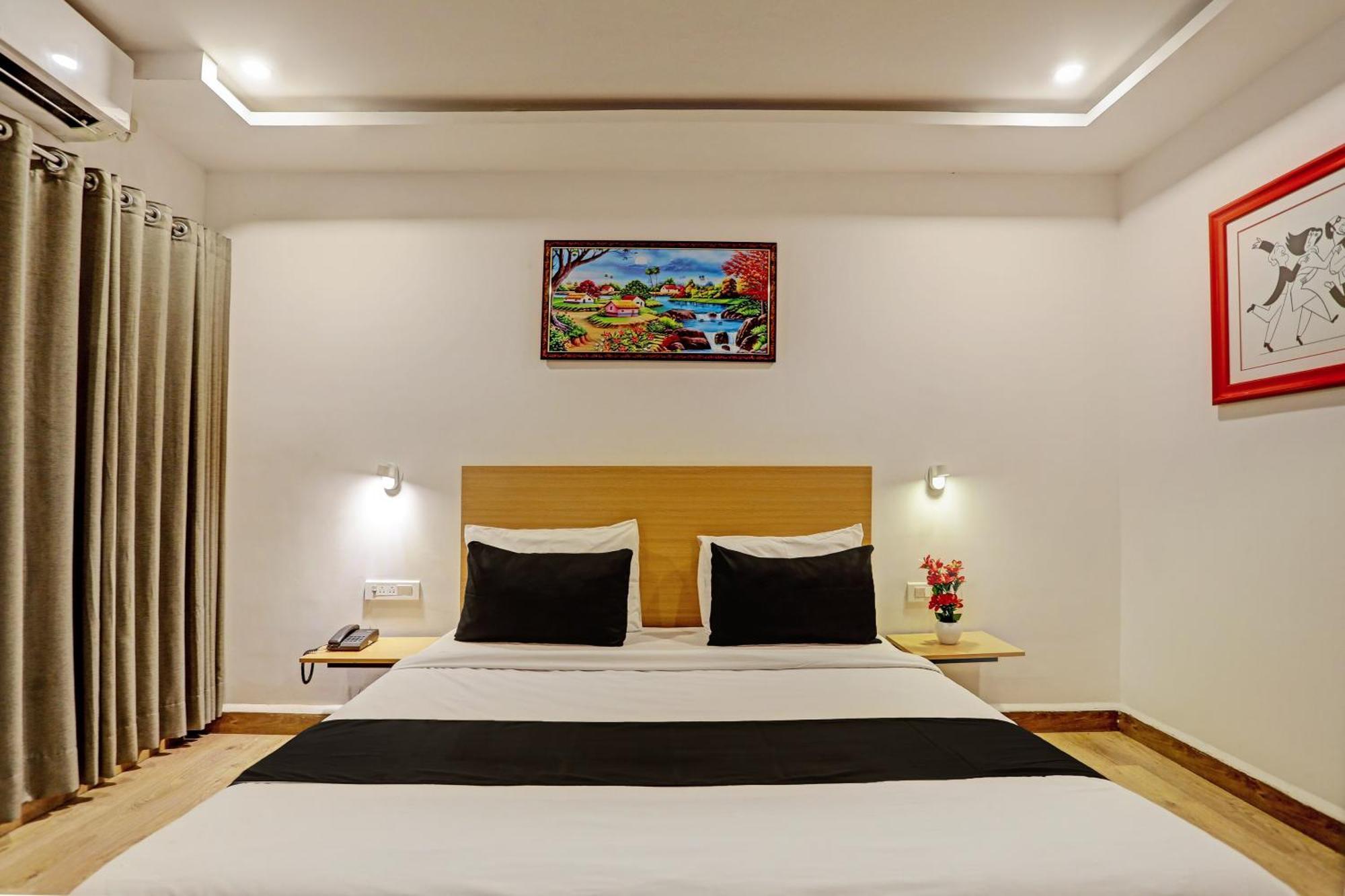 Super Townhouse Swain Heritage บูบันเนสชวาร์ ภายนอก รูปภาพ