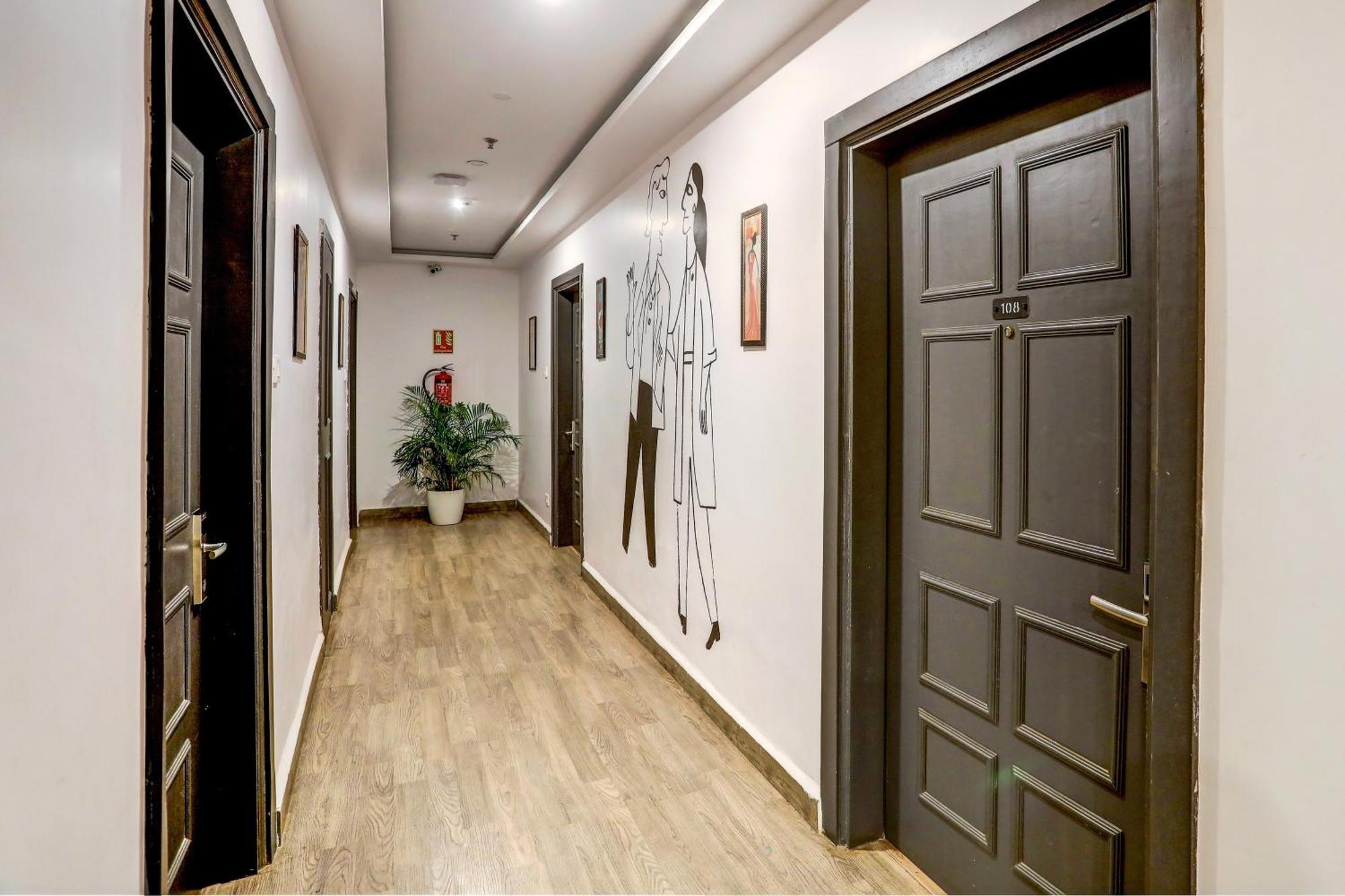 Super Townhouse Swain Heritage บูบันเนสชวาร์ ภายนอก รูปภาพ