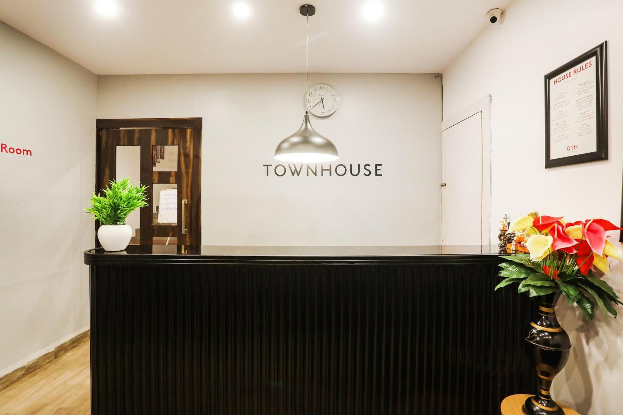 Super Townhouse Swain Heritage บูบันเนสชวาร์ ภายนอก รูปภาพ